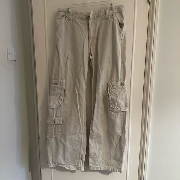 Mango Cream Cargo Pants with Relaxed Fit - Picture 1 of 5